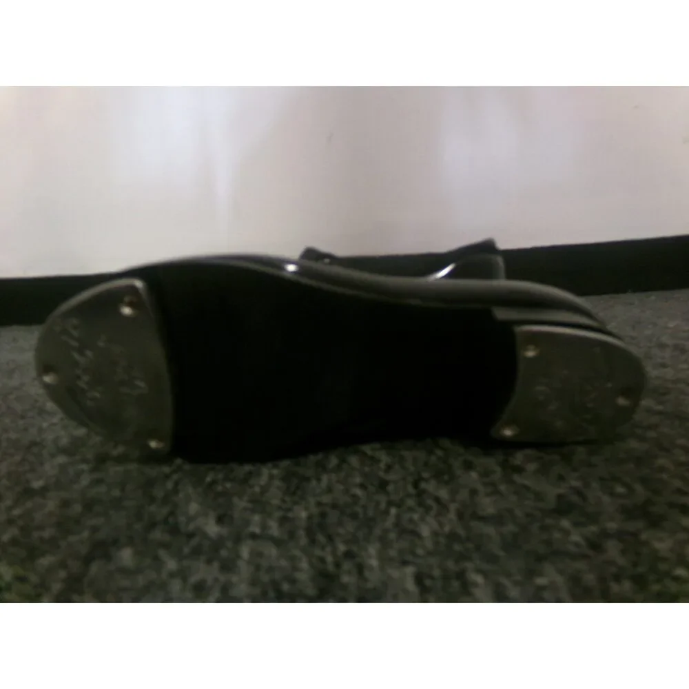 Pre-Owned Dance Tap Shoes Capezio Big Kids 13.5M Tyette Man Made Elastic Student